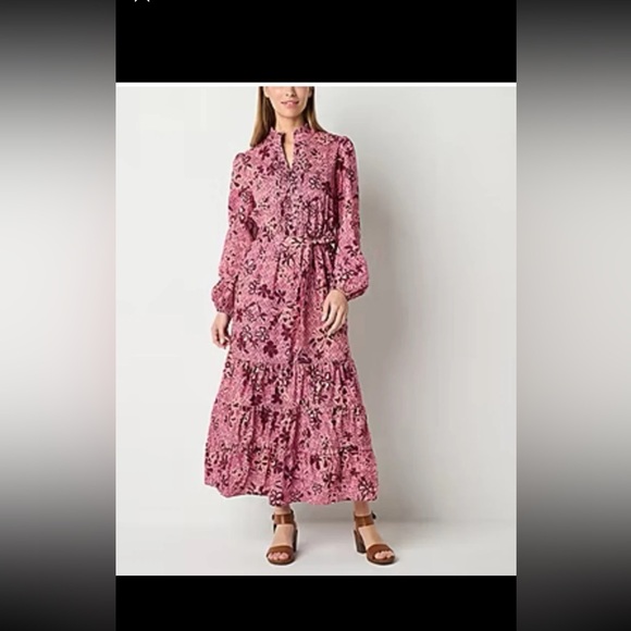 ryegrass Dresses & Skirts - NWT Ryegrass Long Sleeve Belted Floral Maxi Dress
Size Small